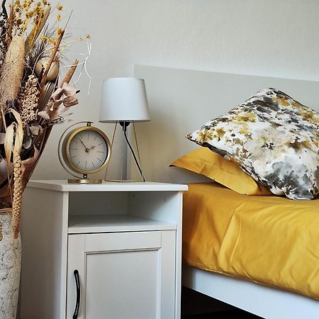 Apartment Mira Върсар Екстериор снимка