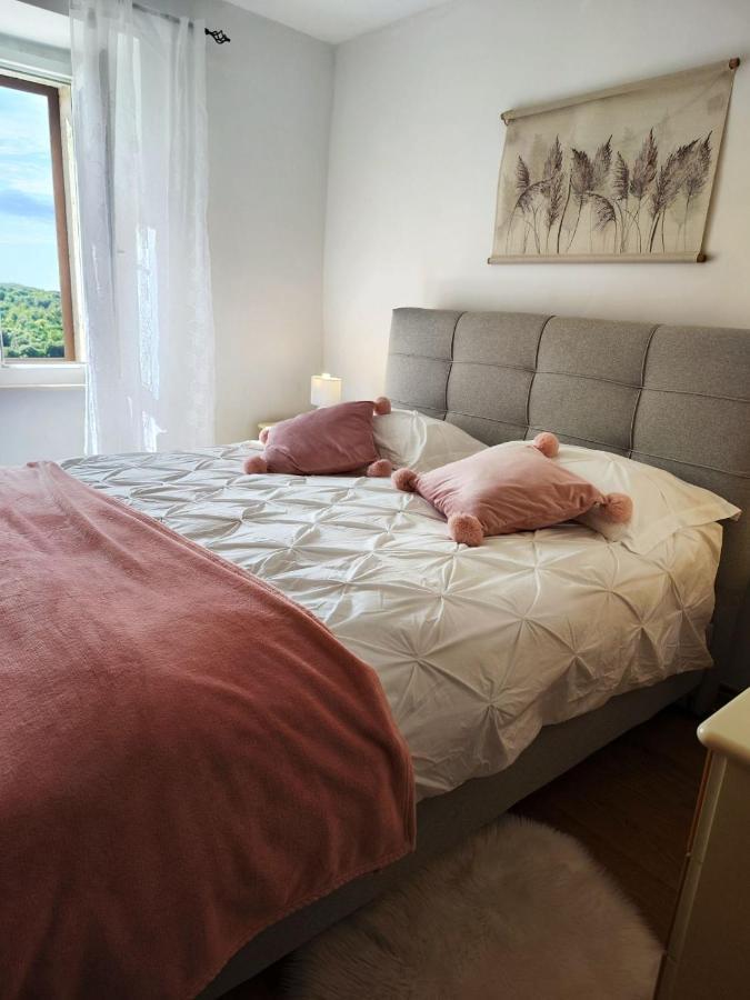 Apartment Mira Върсар Екстериор снимка